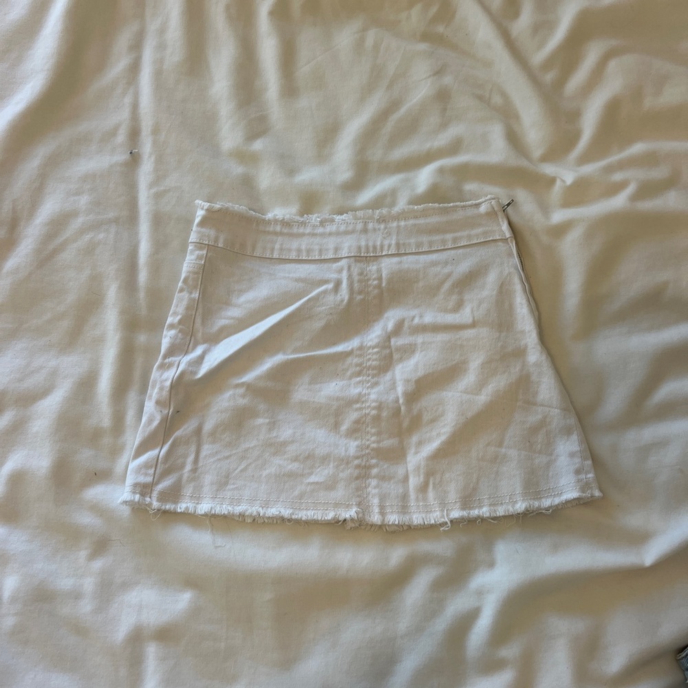Forever 21 white Frayed Hem Skirt